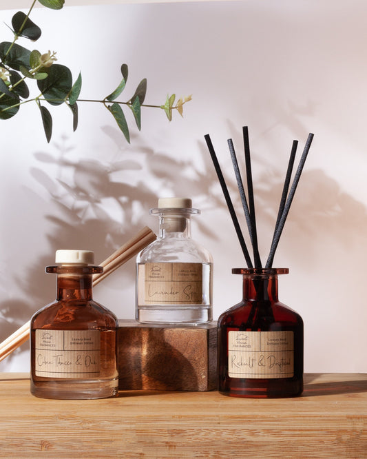 Apothecary Bottle Reed Diffuser | Handmade Long Lasting 100ml Room Diffuser in Vintage Style Clear/Amber Glass Bottle With Choice of Reeds.