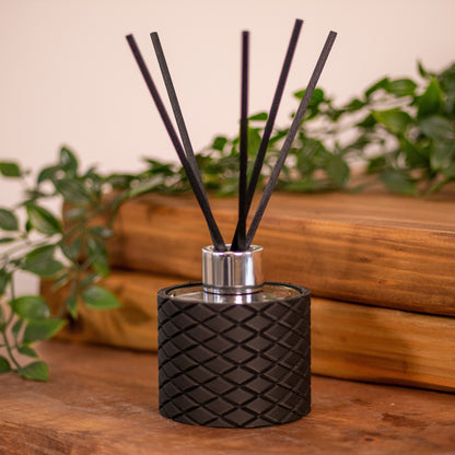 Reed Diffuser Bottle (100ml) - Coloured Sleeve Case - Refillable - Luxury Home decor - Available in a variety of colours